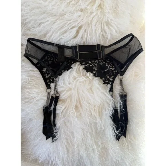 RARE Honey Birdette FIORELLA Black Floral Leather Chain Garter Belt/Suspender L - Picture 3 of 7